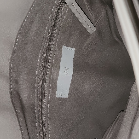 H&M HM Off White Quilted Chain Bag - Picture 3 of 5